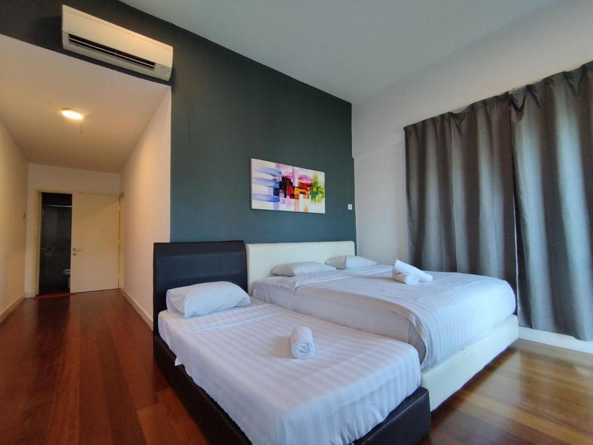 Restary - Black Pink, Loft E - Imago Shopping Mall - Kk City- 3Br,8Pax 来沙旅 黑粉主题公寓 - Loft E - Imago商场 - 泳池 - Kk市中心 - 3房8人 Kota Kinabalu Eksteriør billede